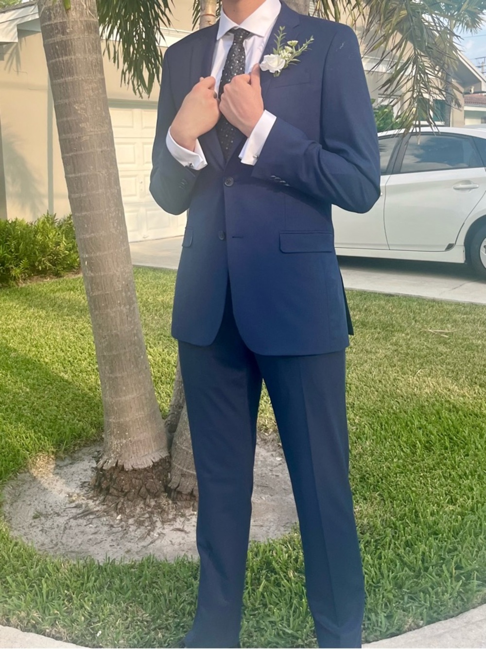 Men's Navy Suit - worn once - Blazer Size 36, Pants Size 40 - skinny fit
